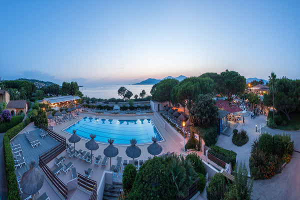Séjour à l’Hôtel Framissima Marina Viva  – Corse-du-Sud, Edreams fait ses promotions avec Vols + Hôtel+ Transferts + Club + Tout inclus