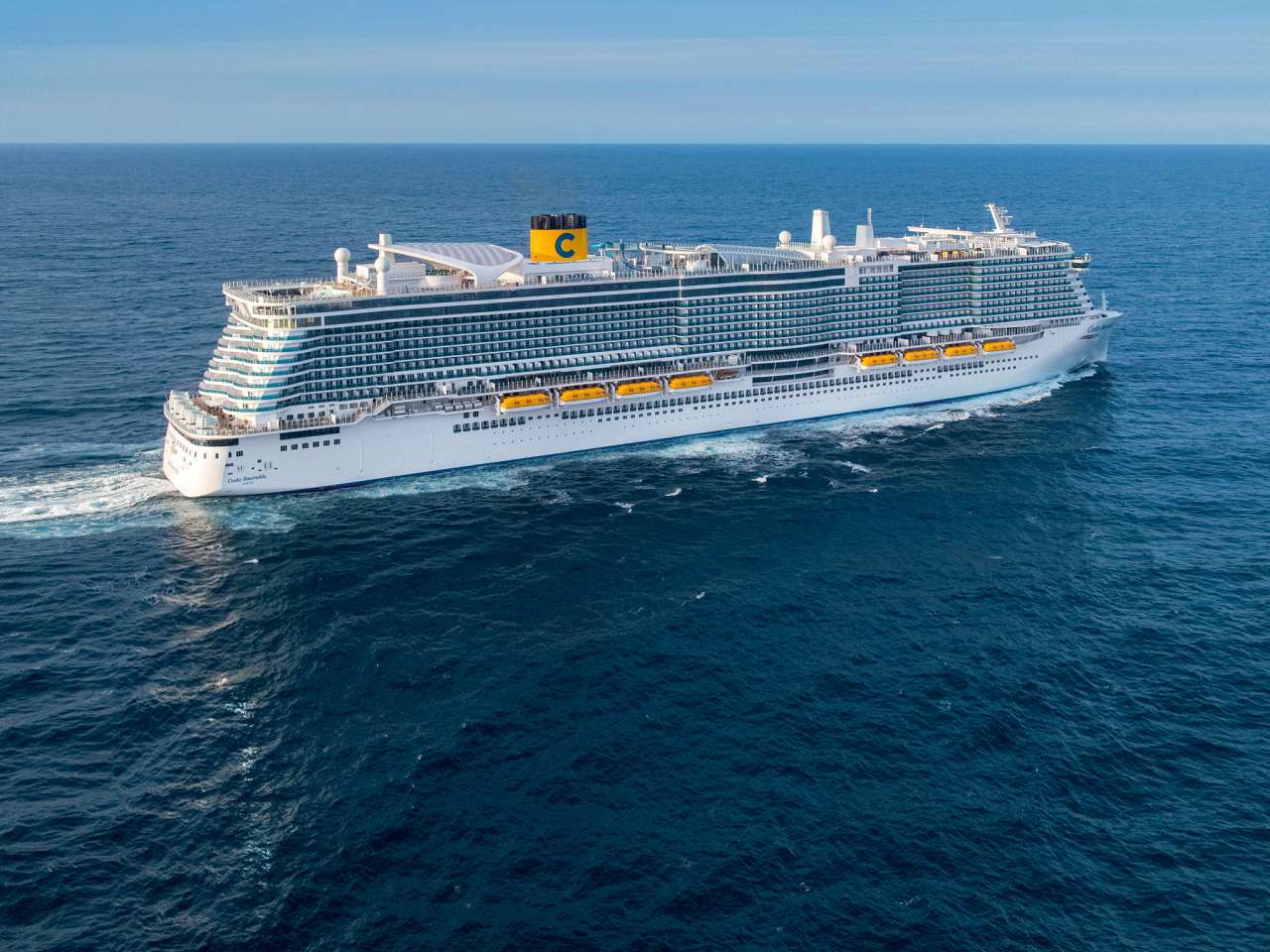 LOGITRAVEL vous offre une Croisière Merveilleuse en Méditerranée à bord du Costa Smeralda pour un prix imbattable de 429 € par passager !!!