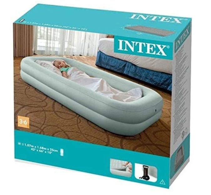 Intex Matelas gonflable de voyage pour enfant avec la pompe sur Amazon